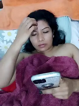 Snapshot of katymojadit chatting on March 2025 08:29:02 PM katymojadit online show from March 2025 08:29:02 PM