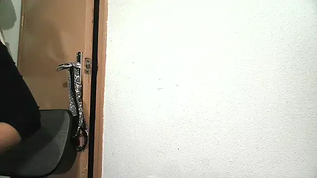 Snapshot of katymojadit chatting on February 2026 07:26:01 AM katymojadit online show from February 2026 07:26:01 AM