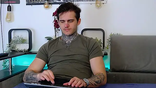 CarterCole online show from March 2025 08:11:01 AM