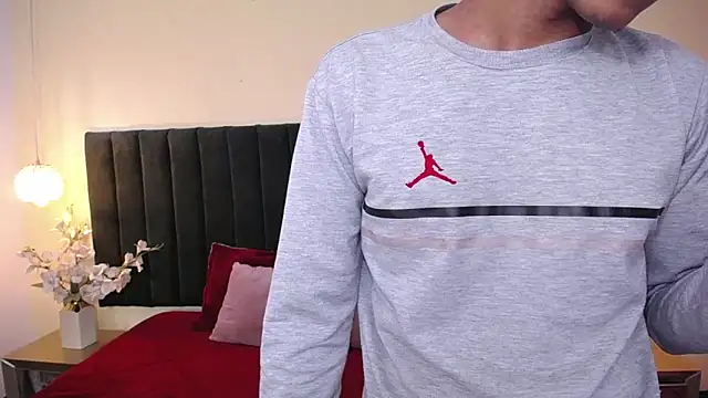 Snapshot of soft_attraction chatting on November 2025 07:59:01 PM soft attraction online show from November 2025 07:59:01 PM