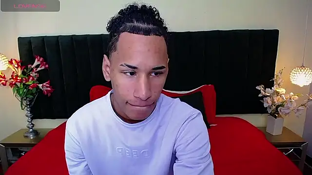 Snapshot of soft_attraction chatting on January 2026 07:30:01 PM soft attraction online show from January 2026 07:30:01 PM