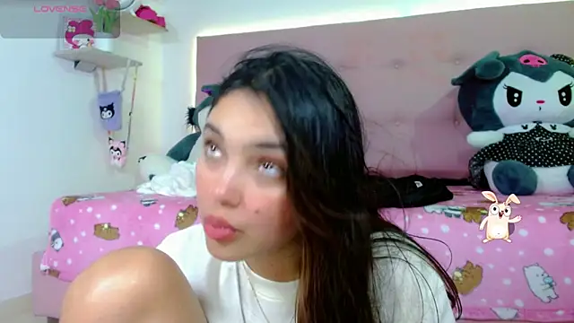 Snapshot of Kylie_brokee chatting on March 2025 03:08:02 AM Kylie brokee online show from March 2025 03:08:02 AM