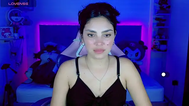 Snapshot of Kylie_brokee chatting on March 2025 10:10:02 PM Kylie brokee online show from March 2025 10:10:02 PM