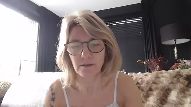 godinflower online show from October 2025 08:48:01 AM