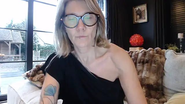 godinflower online show from January 2026 04:01:01 PM