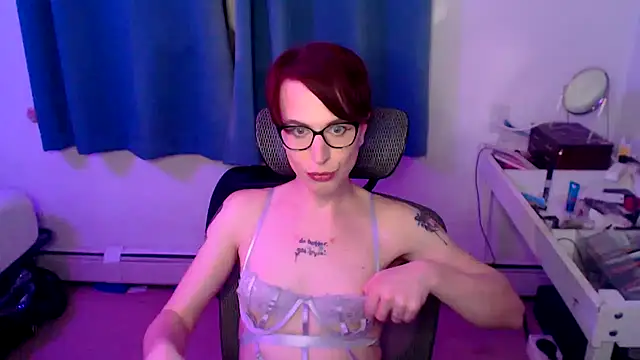 Snapshot of RyffBurnz chatting on January 2025 02:14:01 AM RyffBurnz online show from January 2025 02:14:01 AM