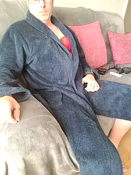 Snapshot of JulianJ50 chatting on November 2025 01:22:02 PM JulianJ50 online show from November 2025 01:22:02 PM