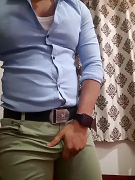 Snapshot of Guyinshortss chatting on March 2026 08:15:02 PM Guyinshortss online show from March 2026 08:15:02 PM