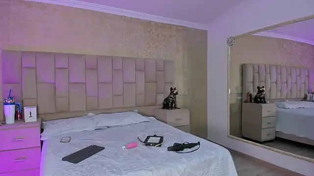 EmmaTorres  online show from February 2025 09:02:01 PM