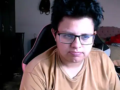 tatsumi nao online show from December 2025 08:46:01 PM