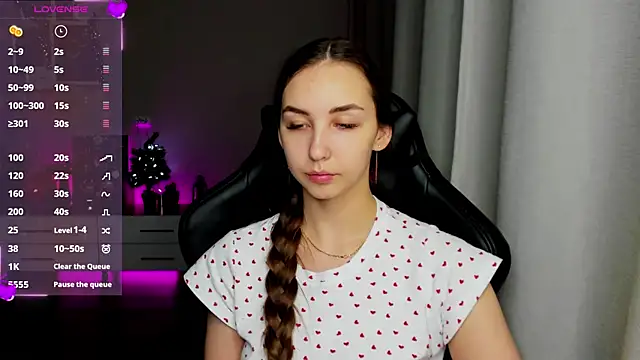 Snapshot of Sm0ly chatting on December 2024 01:50:02 AM Sm0ly online show from December 2024 01:50:02 AM