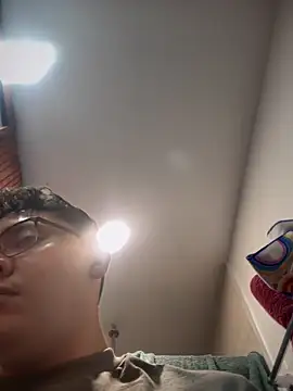 Parejasumisa27 online show from December 2025 10:31:02 AM