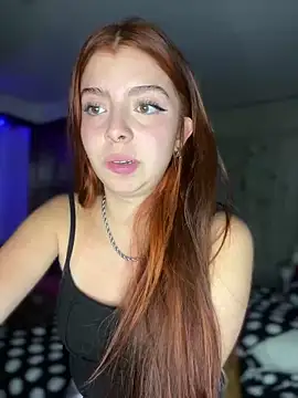 Snapshot of Cloew_Marz chatting on December 2024 01:39:02 AM Cloew Marz online show from December 2024 01:39:02 AM