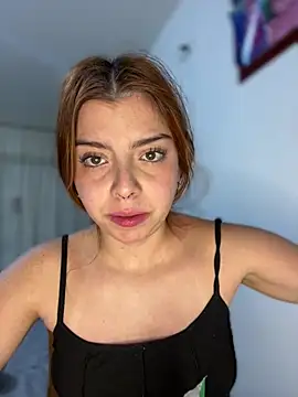 Snapshot of Cloew_Marz chatting on January 2025 10:25:02 PM Cloew Marz online show from January 2025 10:25:02 PM
