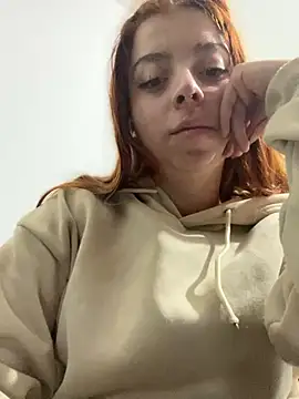 Snapshot of Cloew_Marz chatting on March 2025 12:04:02 AM Cloew Marz online show from March 2025 12:04:02 AM