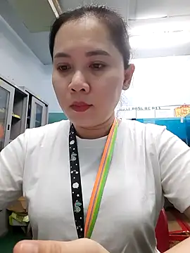 Benlla2802 online show from December 2024 07:48:02 PM