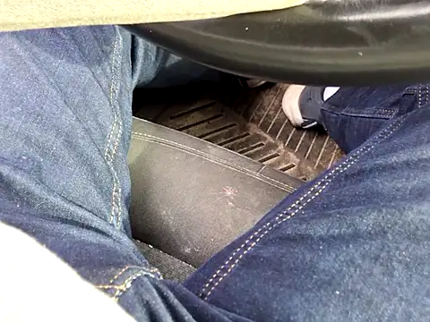 Policeman20742 online show from December 2025 06:57:02 PM