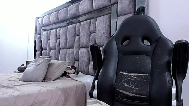 Snapshot of MalconStonne chatting on November 2025 02:48:02 AM MalconStonne online show from November 2025 02:48:02 AM