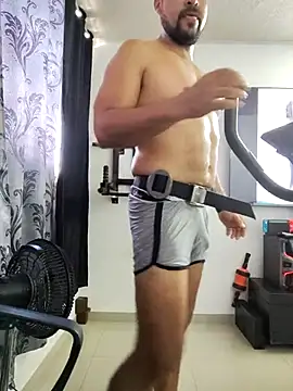 Snapshot of LatinMar chatting on March 2025 01:43:02 PM LatinMar online show from March 2025 01:43:02 PM