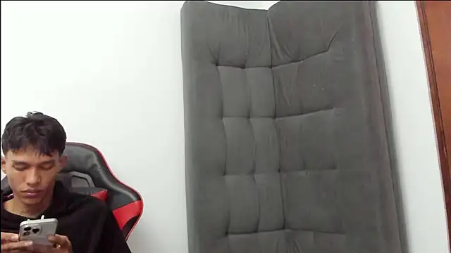 TommyGun 22 online show from February 2026 03:51:02 AM