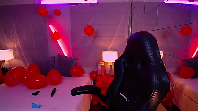 Kateryn  online show from February 2025 10:58:01 PM