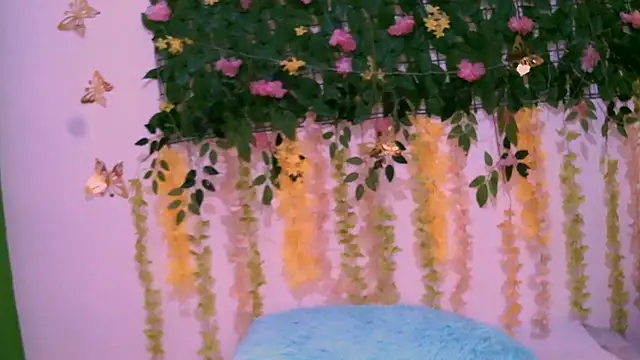 Snapshot of Crysrus chatting on January 2025 02:53:02 AM Crysrus online show from January 2025 02:53:02 AM