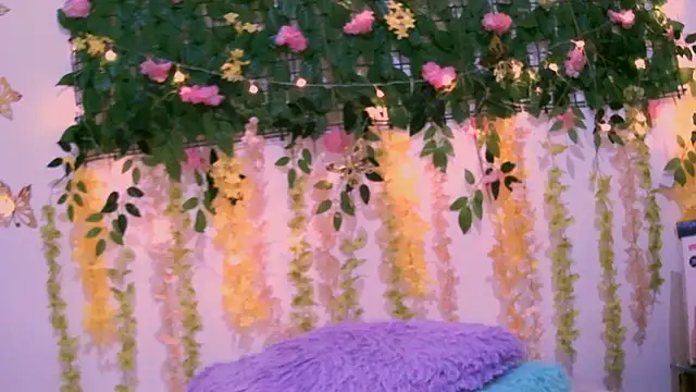 Snapshot of Crysrus chatting on February 2025 03:24:01 AM Crysrus online show from February 2025 03:24:01 AM