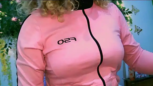 Snapshot of Crysrus chatting on March 2025 11:28:02 PM Crysrus online show from March 2025 11:28:02 PM