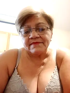 Madrastrahot69 online show from February 2026 06:59:01 PM