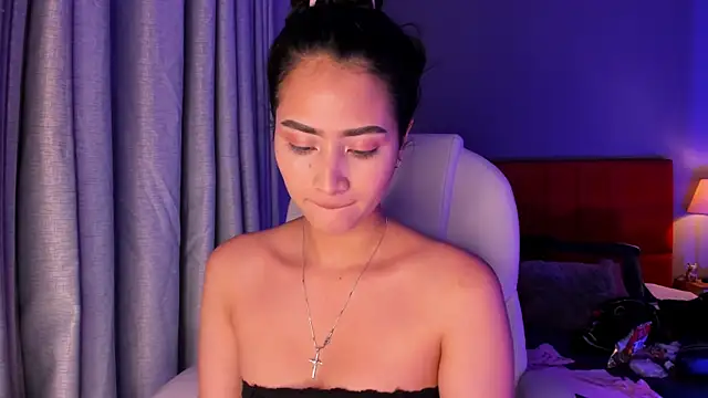 lara madisson online show from October 2025 05:37:01 AM