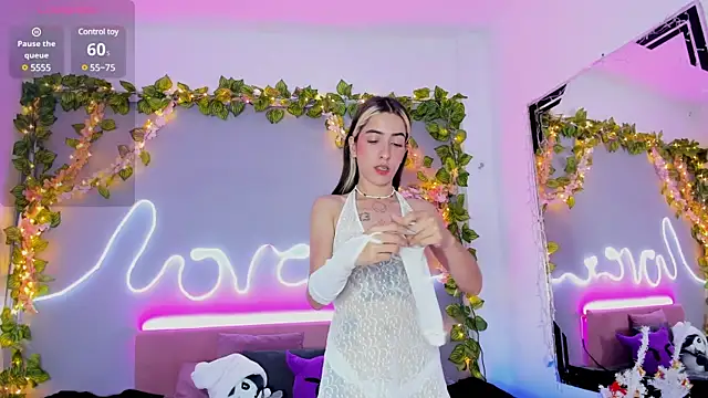 Snapshot of YouliteSllut2 chatting on December 2024 01:58:01 AM YouliteSllut2 online show from December 2024 01:58:01 AM