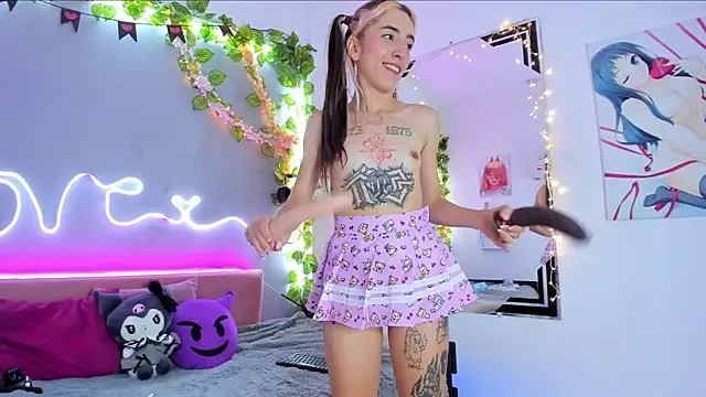 Snapshot of YouliteSllut2 chatting on February 2025 11:25:02 PM YouliteSllut2 online show from February 2025 11:25:02 PM