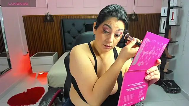 MEYLAGIA online show from February 2026 03:18:01 AM