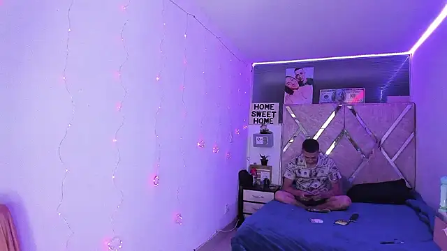 parejacaliente20154 online show from February 2026 10:41:01 AM