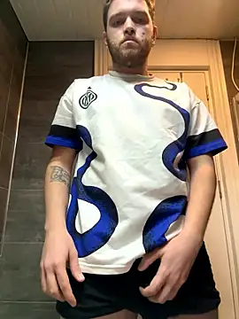 Snapshot of Franso13 chatting on January 2026 08:47:01 PM Franso13 online show from January 2026 08:47:01 PM