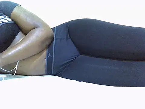 Snapshot of sweetangel41 chatting on October 2025 08:15:01 PM sweetangel41 online show from October 2025 08:15:01 PM