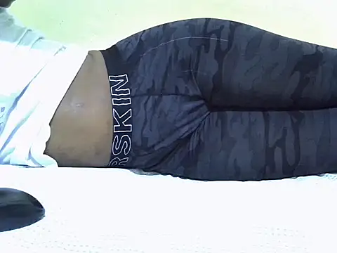 Snapshot of sweetangel41 chatting on October 2025 09:20:01 AM sweetangel41 online show from October 2025 09:20:01 AM