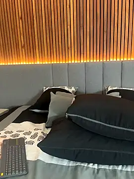 EmiilyAdams  online show from October 2025 10:21:01 PM