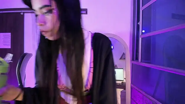 Jasmin Skinny online show from October 2025 03:40:02 AM