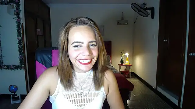 Snapshot of danielle_rose_1 chatting on January 2025 09:21:01 PM danielle rose 1 online show from January 2025 09:21:01 PM