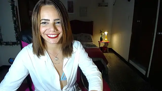Snapshot of danielle_rose_1 chatting on January 2025 05:10:01 PM danielle rose 1 online show from January 2025 05:10:01 PM