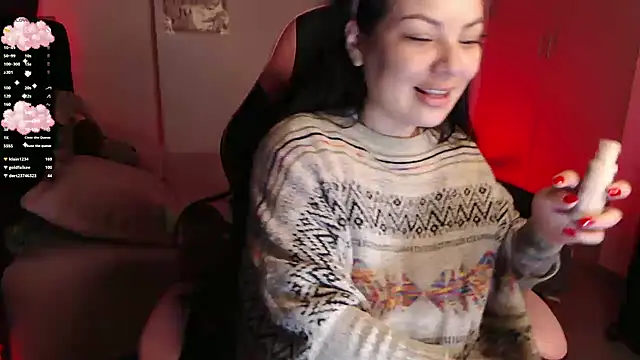 Snapshot of Theprojectsaraa chatting on January 2026 01:49:02 PM Theprojectsaraa online show from January 2026 01:49:02 PM