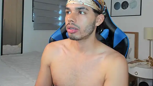 mateoleonee online show from December 2024 05:55:02 PM