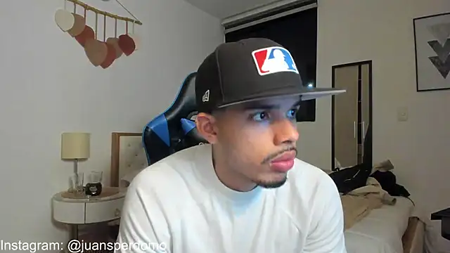 mateoleonee online show from September 2025 11:28:02 PM