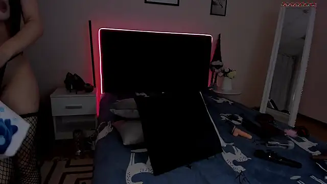 Snapshot of CassieEvans chatting on January 2025 06:38:01 AM CassieEvans online show from January 2025 06:38:01 AM