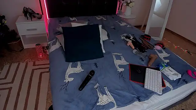 Snapshot of CassieEvans chatting on January 2025 09:48:01 AM CassieEvans online show from January 2025 09:48:01 AM