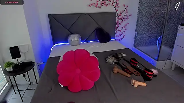 Snapshot of CassieEvans chatting on September 2025 05:34:02 AM CassieEvans online show from September 2025 05:34:02 AM