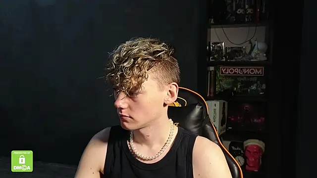 Keytaro online show from November 2025 05:26:01 PM