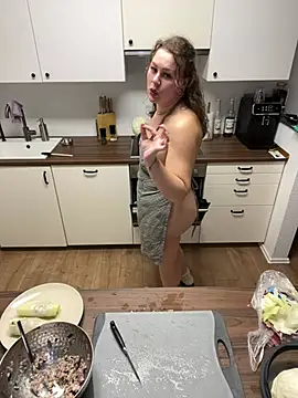 Snapshot of Fancy-Francy chatting on January 2025 06:35:02 PM Fancy-Francy online show from January 2025 06:35:02 PM