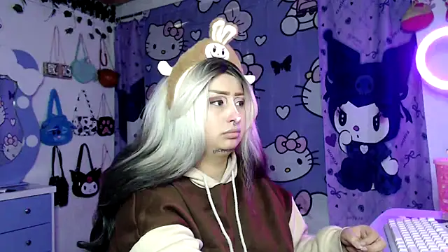 lussyevans24 online show from November 2025 04:49:01 AM